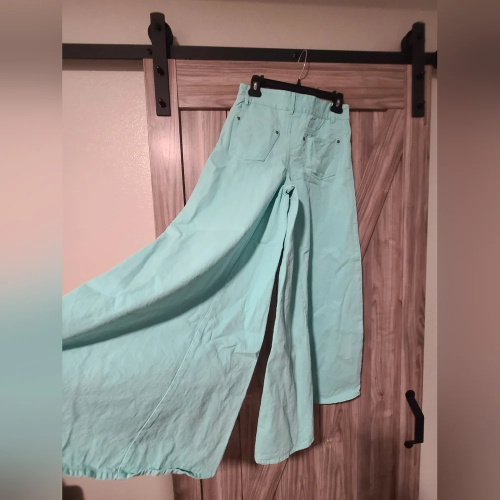 Farm Rio pants - Picture 5 of 9